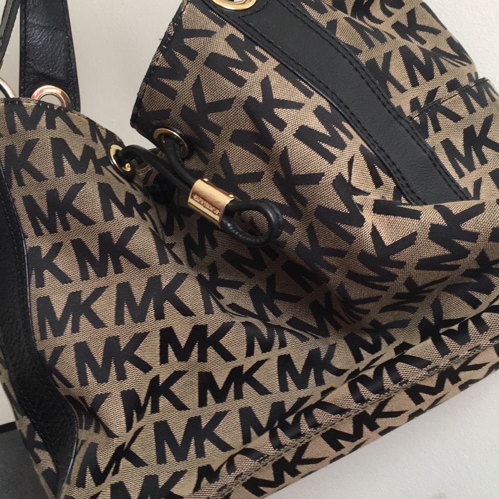 MK Purse